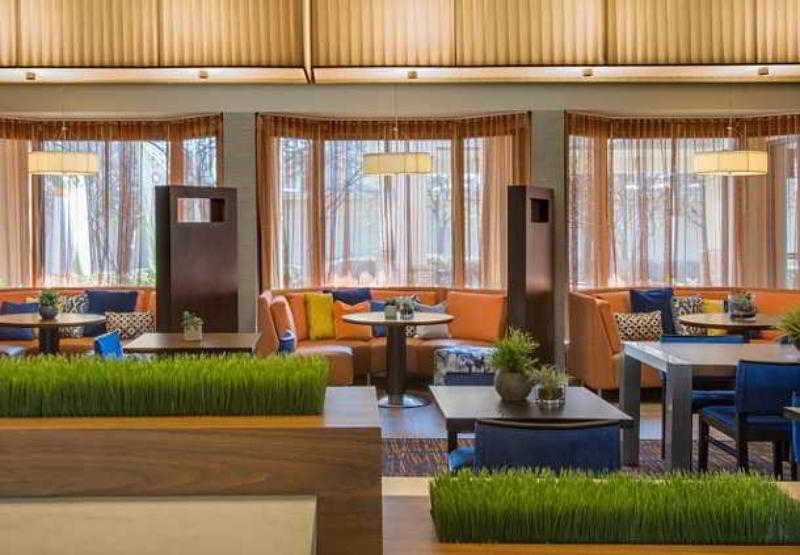 Courtyard Dallas Addison Midway Exterior foto